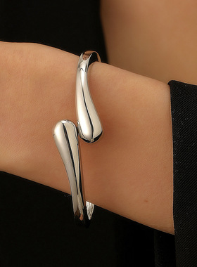 欧美夸张几何光面弹簧开口手环设