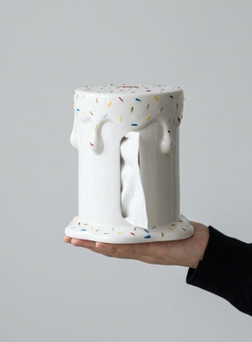 创意陶瓷点纹纸巾盒家居摆件