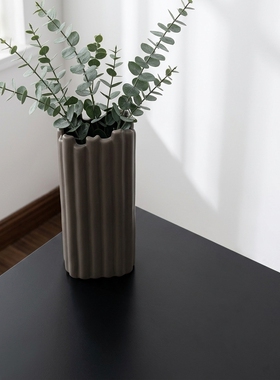 简约竖条纹花瓶家居摆件