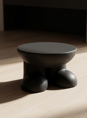 现代简约黑色塑料圆形凳子摆件