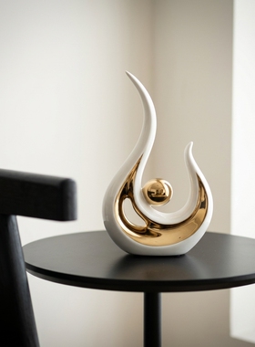 现代简约抽象造型装饰摆件