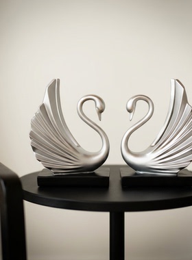 轻奢天鹅造型装饰摆件