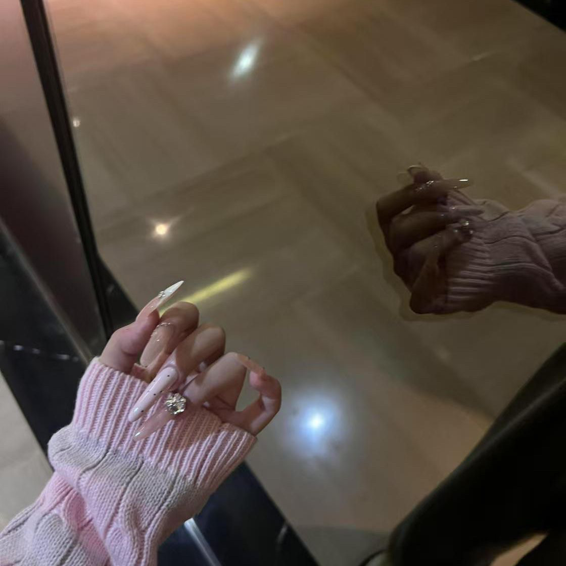 纯手工穿戴甲美甲店粉色法式带钻爆百搭闪神仙美甲ins风辣妹学生,淘宝优惠券,粉丝福利购,淘宝优惠卷