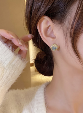 花迹渐变色水晶耳钉女