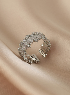 花迹满钻锆石戒指女花迹