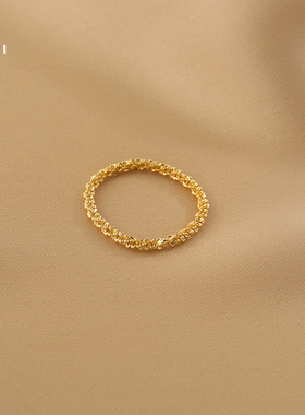 花迹满天星戒指女轻波光粼粼