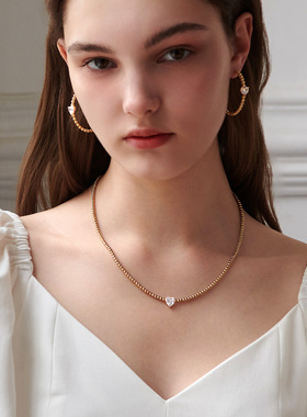 apm女款轻奢小众爱心项链