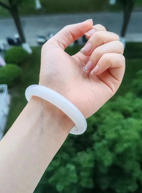 高仿羊脂白和田玉手镯女款