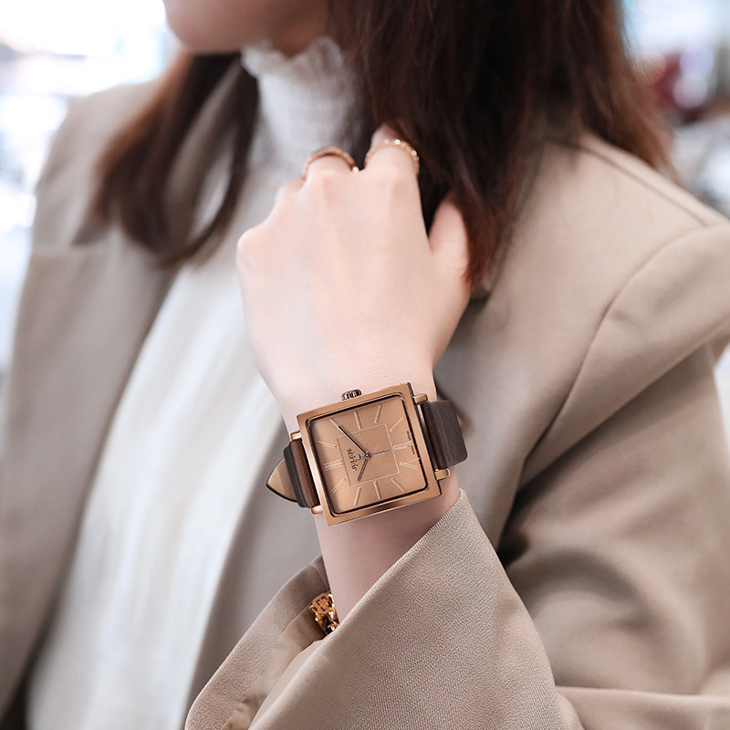 时尚潮流小众简约情侣真皮感石英表 莱宾吉国产腕表