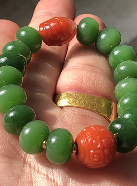 收藏级和田玉碧玉手串天然玉石南