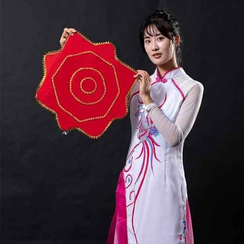 Носовой платок цветы взрослые танцы пара специальных платковых квадратных танцев на северо -восток скручивание восьмиугольных платок янга