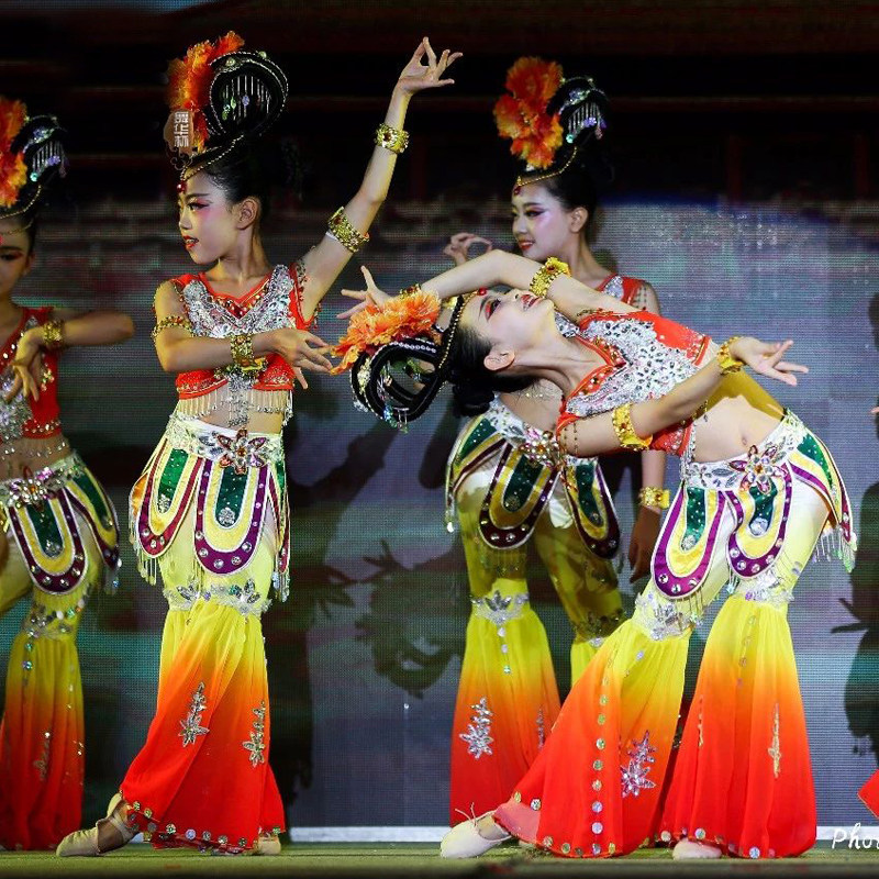 新品敦煌飞天舞蹈服吉祥天女七彩佛光儿童表演服古典舞反弹琵琶服