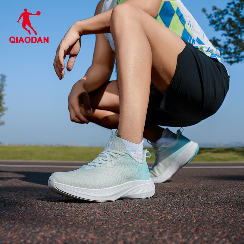 轻速4.0乔丹运动鞋男款2025网面透气男鞋春季跑步鞋防滑缓震跑鞋