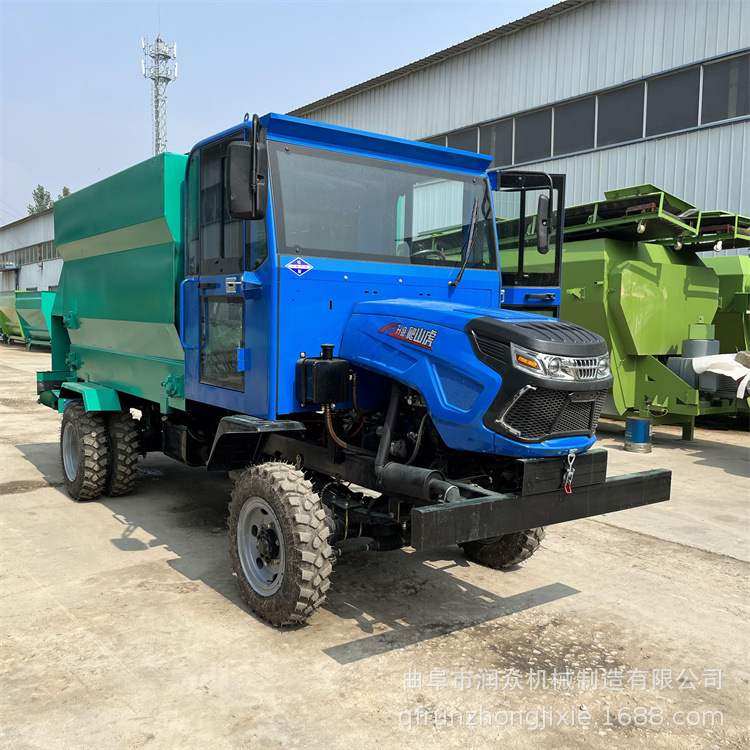 养牛饲草料三轮撒料车 畜牧养殖场饲料运输喂料车 双侧下料投草车,淘宝优惠券,粉丝福利购,淘宝优惠卷