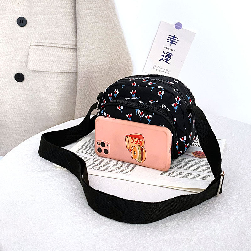 牛津布婆婆包斜挎包女2025新款小巧手机包帆布单肩多层中老年小包,淘宝优惠券,粉丝福利购,淘宝优惠卷