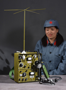 铁艺摆件发报机模型电台电报机