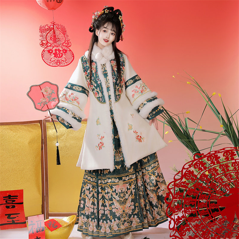 翡缇兰_颂蝶 原创明制汉服女2025新款冬季重工加厚长衫马面裙古装,淘宝优惠券,粉丝福利购,淘宝优惠卷
