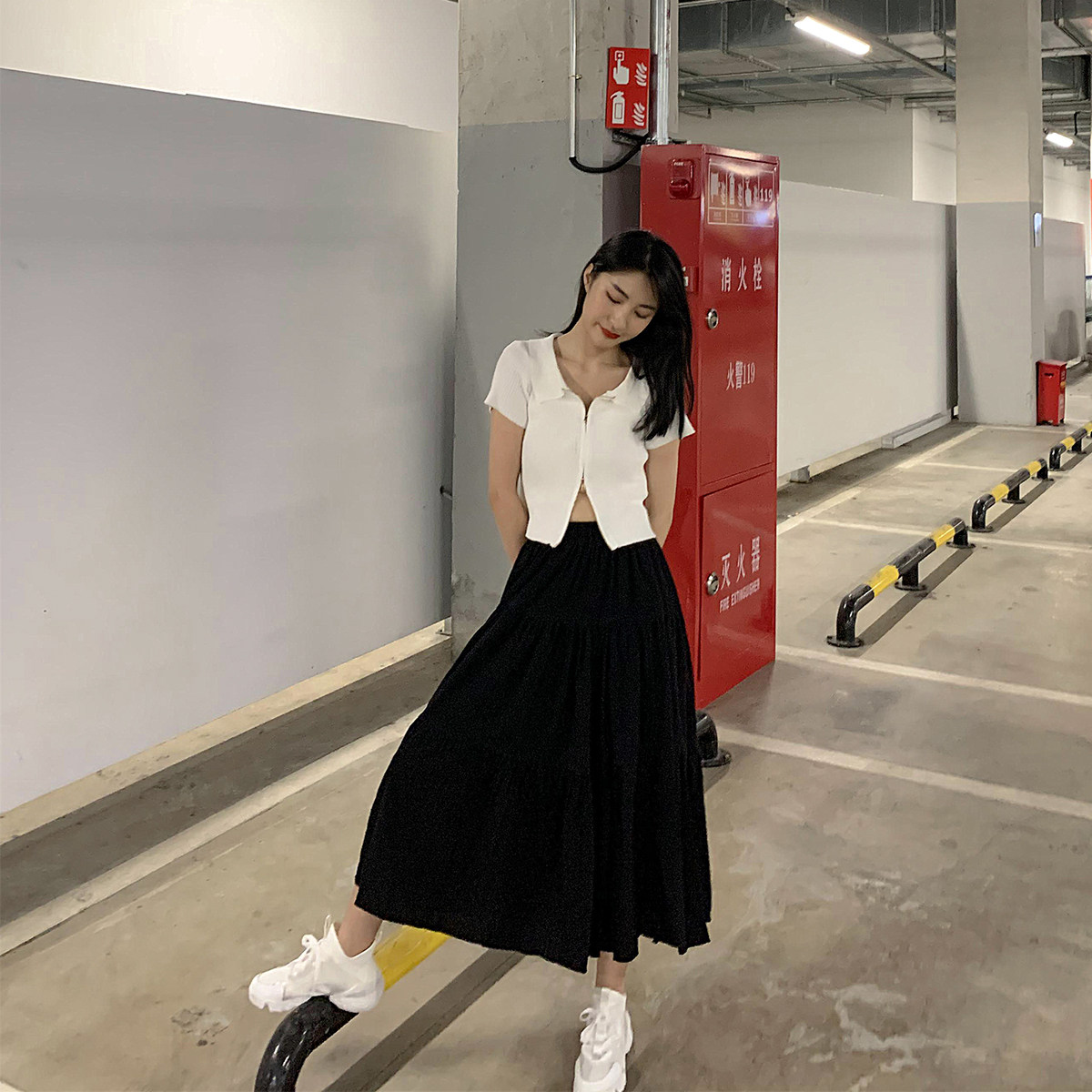 白色高腰a字裙显瘦垂坠感百褶裙 什贰半身裙