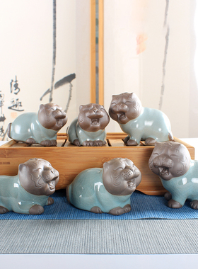 陶瓷卡通老虎摆件客厅家居摆设品