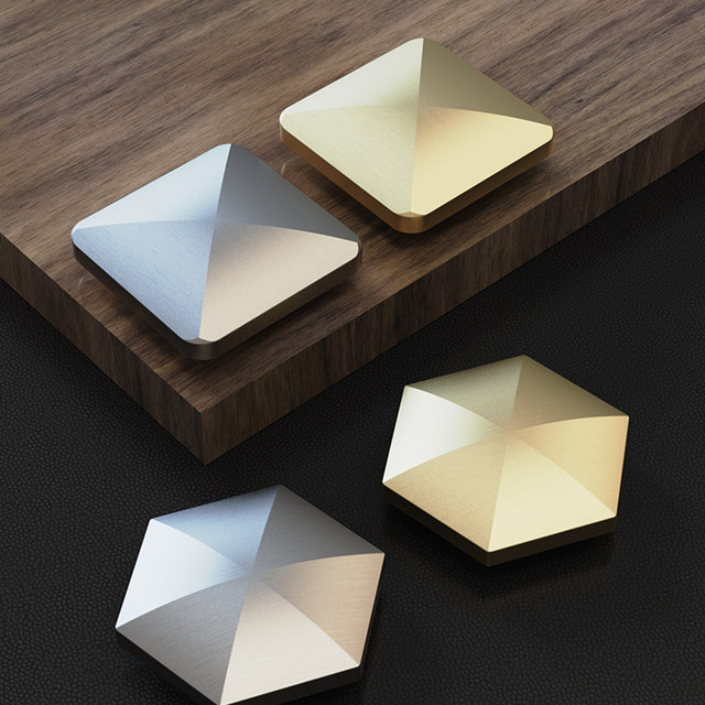 Douyin’s same internet celebrity toy desktop flip