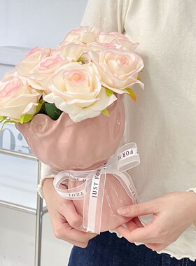 网红轻奢高级感陶瓷手捧花花瓶可水培可插花创意礼品摆件