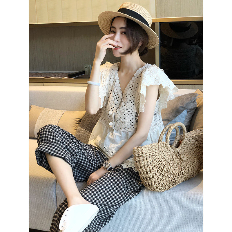 小清新设计感白色v领镂空夏蕾丝衫 秋寸蕾丝衫/雪纺衫