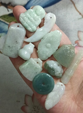 翡翠特色杂件如意福瓜叶子牌