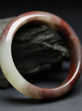 天然名族女玉石鸡血玉手镯带证书