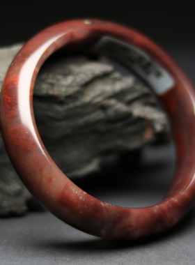 天然其他女玉石鸡血玉手镯带证书