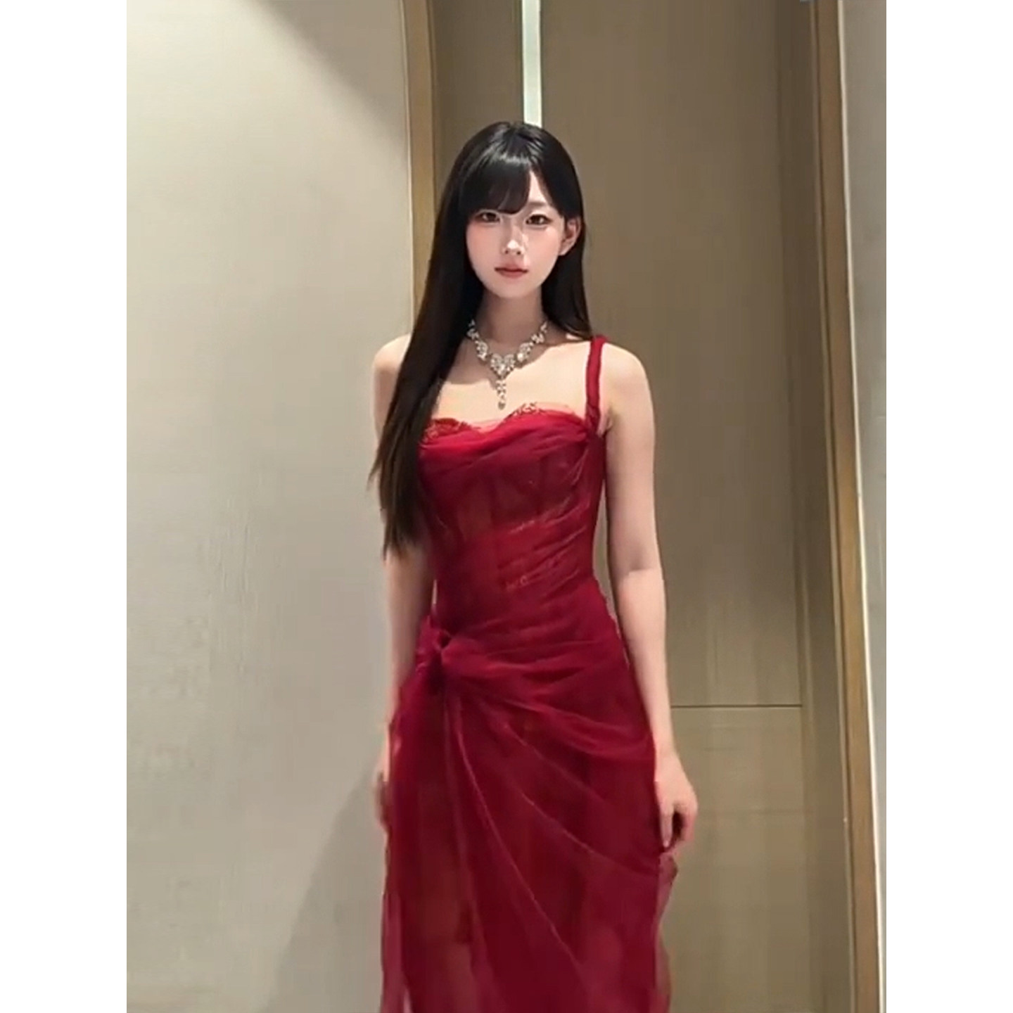 XZY 微胖法式纯欲红色网纱吊带连衣裙女25年冬季高级感宴会晚礼服,淘宝优惠券,粉丝福利购,淘宝优惠卷