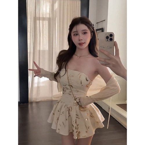 XZY 微胖纯欲辣妹重工刺绣抹胸连衣裙女25年夏季性感露肩收腰短裙 - 图2