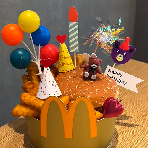 小红书同款麦当劳生日桶西瓜榴莲蛋糕装饰插牌网红小熊蜡烛摆件 - 图1