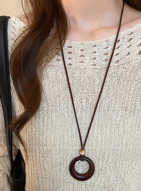 新中式圆环吊坠长款项链女款2025新款高端轻奢小众颈链毛衣链配饰