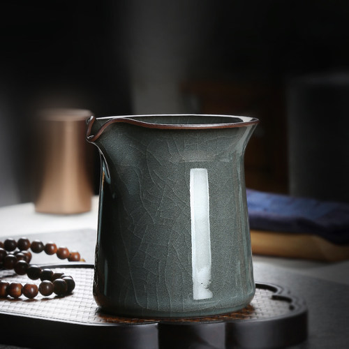 青瓷龙泉公道杯茶海哥窑冰裂铁胎功夫茶具配件陶瓷大号公杯分茶器 - 图1