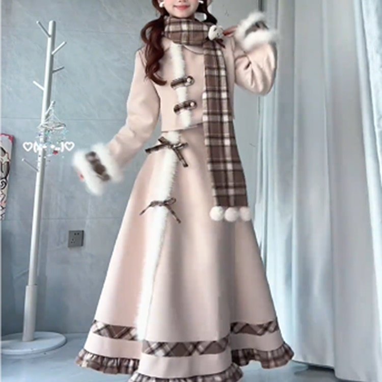 焦糖小熊 秋冬氛围感甜美格子拼接毛呢围巾外套长裙千金感三件套,淘宝优惠券,粉丝福利购,淘宝优惠卷