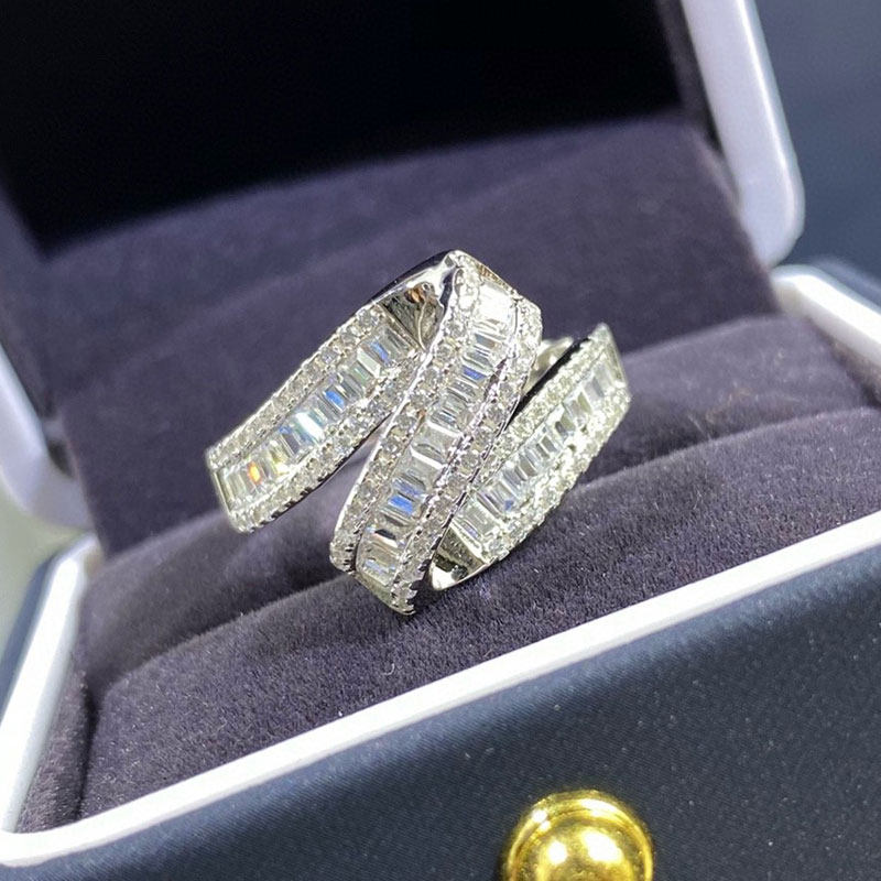 奥米迪奥方钻绸缎造型女时尚潮戒指 aomidior戒指/指环