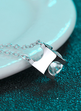 S925纯银项链镀pt950金莫桑石牛头款玫瑰金锁骨链白金色