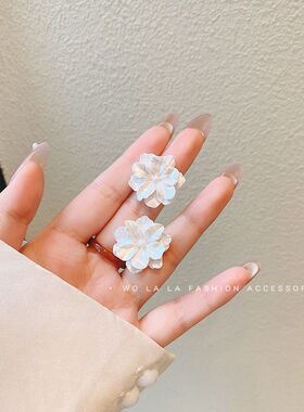 白色花朵耳环女春夏2023