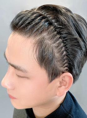 留长发过渡期发卡男生洗脸