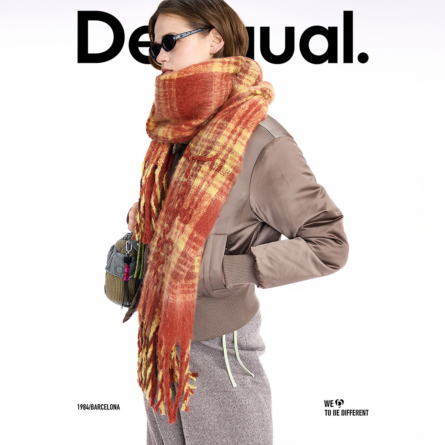 Desigual25秋冬红色毛圈绣格纹拉毛流苏围巾