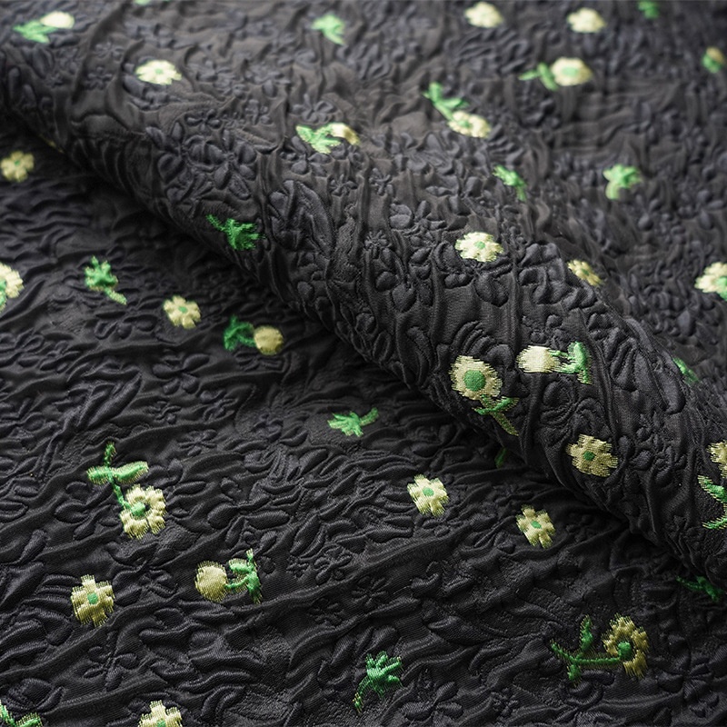 春夏浮雕小碎花提花泡泡面料清新黄绿黑尼龙女装蓬蓬裙箱包鞋服布 - 图1