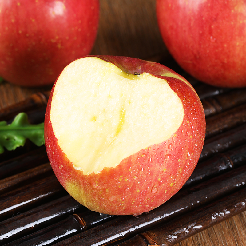 万荣新鲜10斤批整箱脆甜山西红富士 春酷苹果