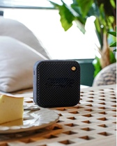 Block-type portable small sound box