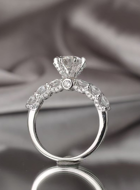 1-3克拉白月光款网红豪华莫桑石戒指女时尚个性百搭简约银镀18K金