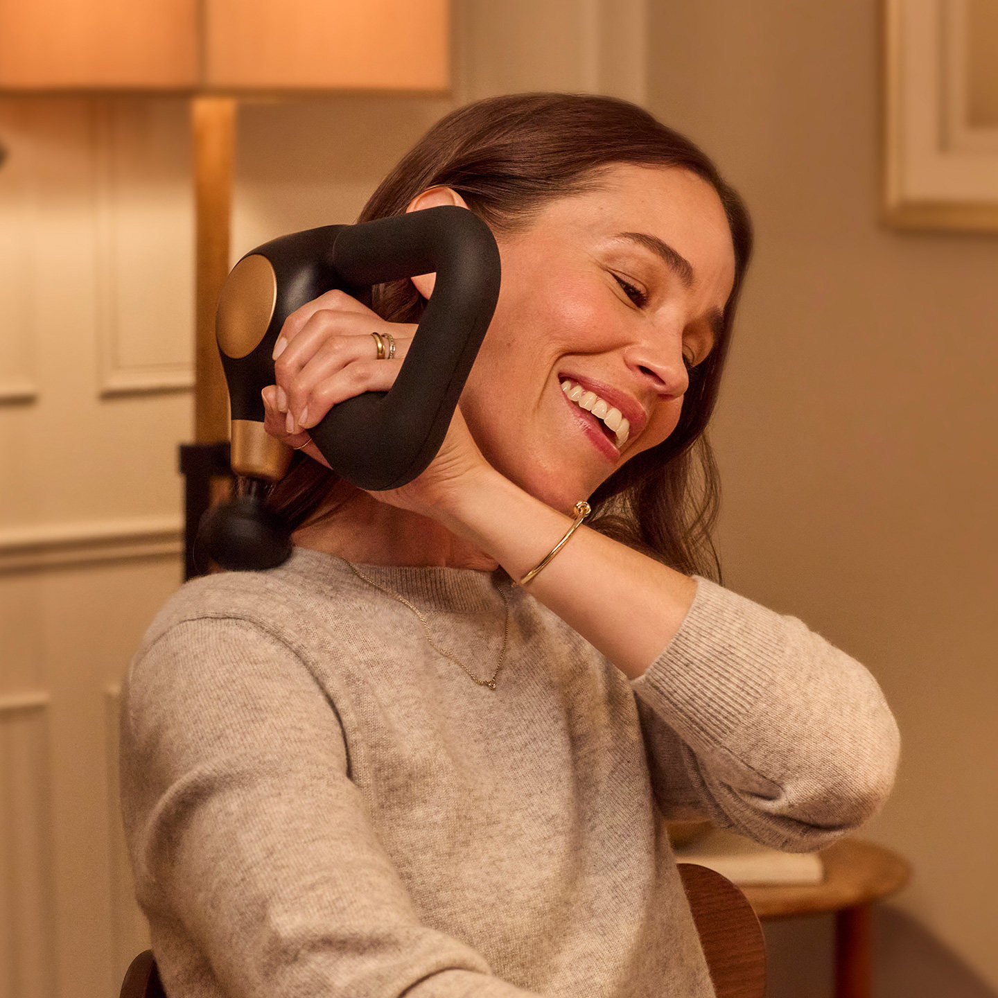 Theragun Sense 2代家用静音筋膜枪日常健身肌肉放松瑜伽按摩仪,淘宝优惠券,粉丝福利购,淘宝优惠卷