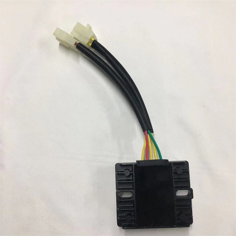 标致摩托车SF4/SF3姜戈QP150T-C/2/3/D/G原厂配件 整流器稳压器
