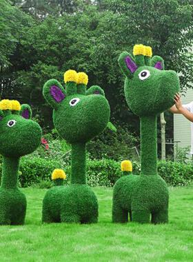 户外草坪大型绿植动物草皮长颈鹿雕塑售楼部卡通梅花鹿座椅大摆件