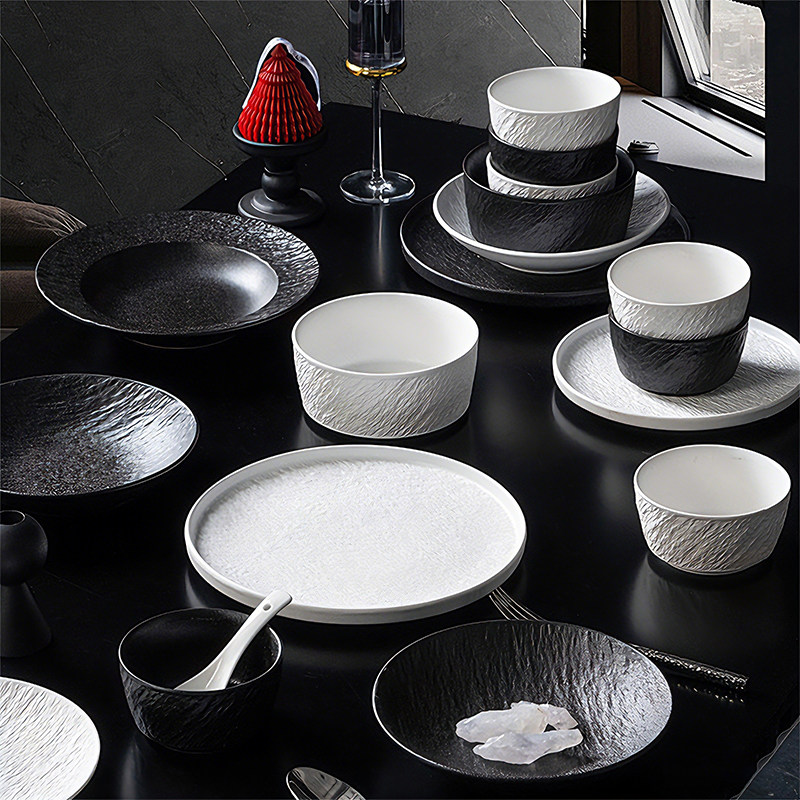 釉下彩碗碟家用2026新款高颜值景德镇陶瓷餐具套装轻奢饭碗盘乔迁