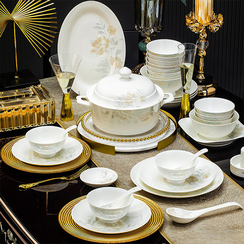 碗碟套装家用2025新款高颜值餐具景德镇陶瓷轻奢骨瓷饭碗盘筷乔迁