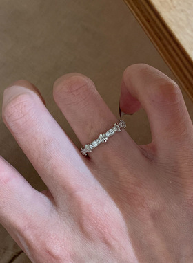 清新十字鸢尾花戒指女尾戒指环